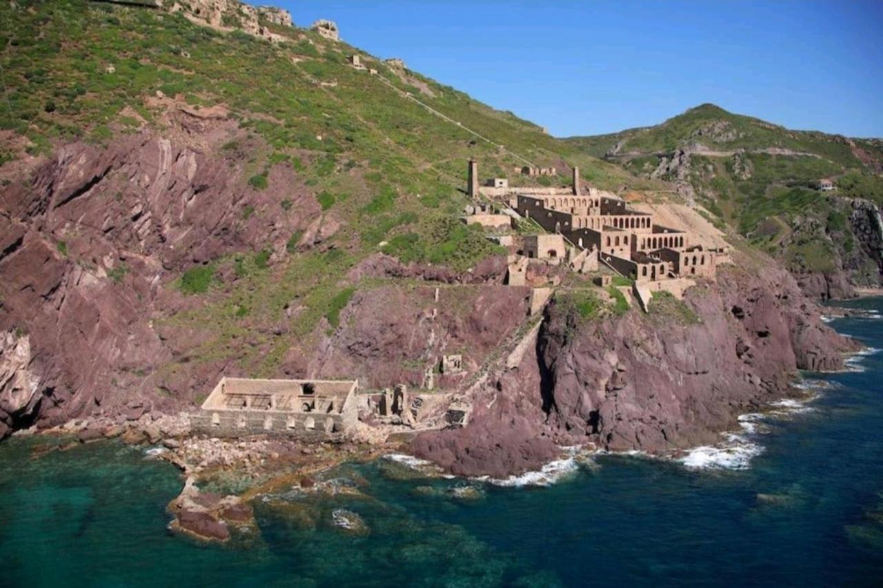Villa L'Estasi Tanca Piras A Bordo Piscina Con Vista Mare Nebida Exterior foto